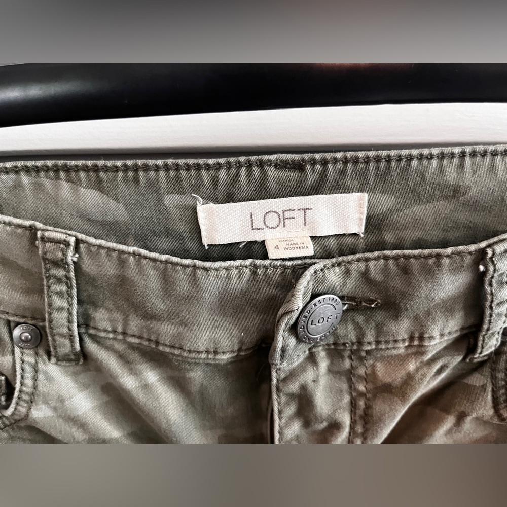 LOFT Olive Camouflage Jeans